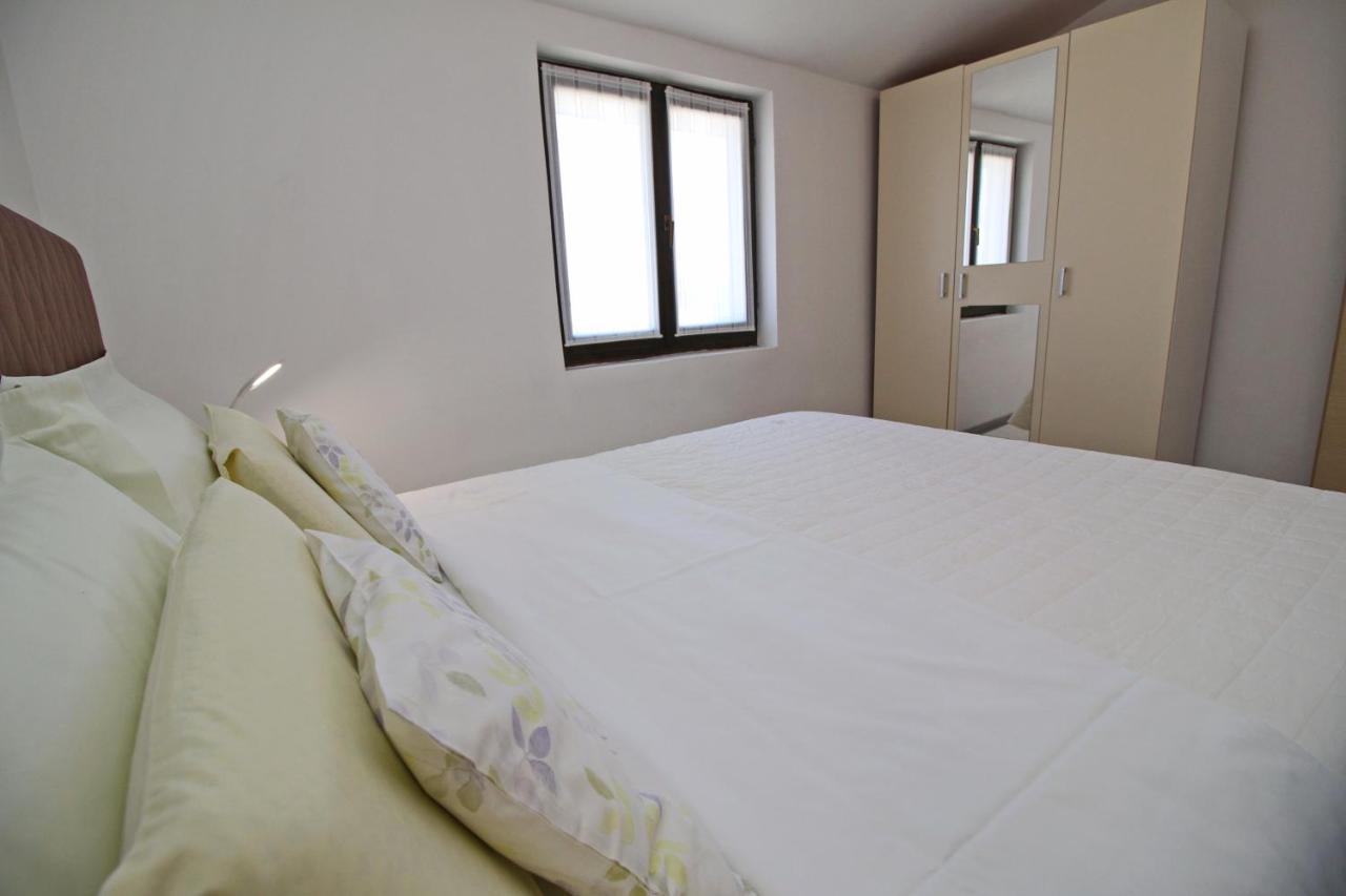 Mila Apartment *