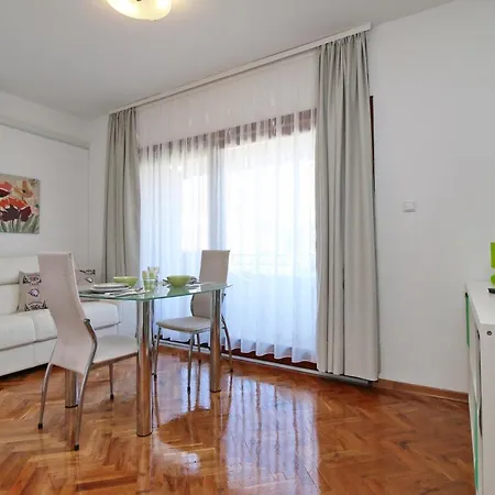 Apartments Mila Rovinj Exterior photo