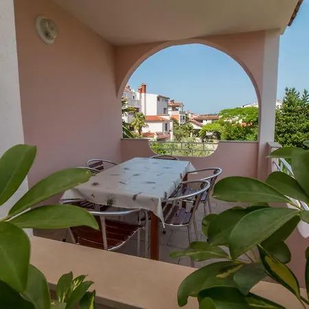 Apartments Mila Rovinj Exterior photo