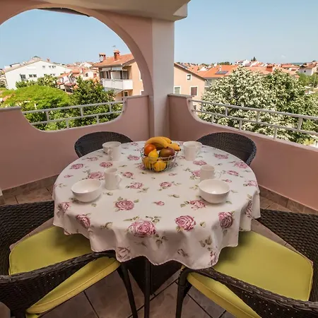 Apartments Mila Rovinj Exterior photo